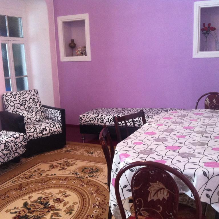 Ilgar'S Hostel เชกี ภายนอก รูปภาพ